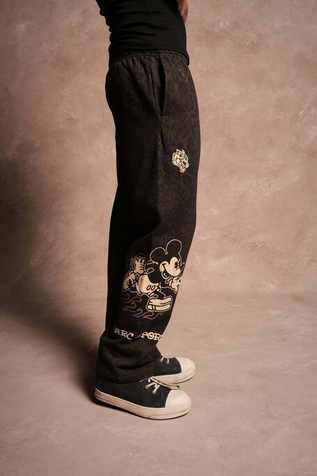 DarcSport - Mickey Mouse Pyramid Bigelow Sweat Pants in Darc Brown