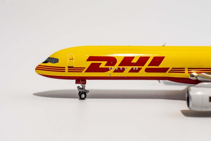 Midwest Model Store - 1/400 DHL B 757-200F 
