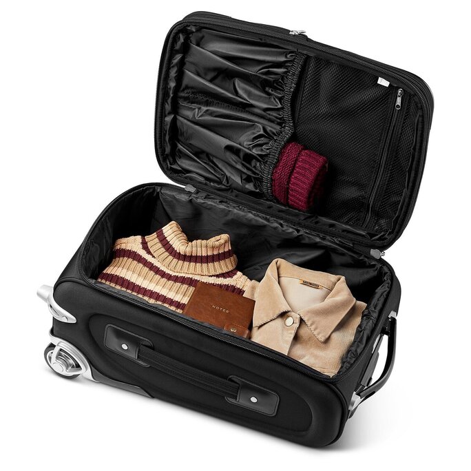 Mojo Licensing - Washington Redskins 21 Rolling Softside Nylon Carry-On -  Discounts for Veterans, VA employees and their families!