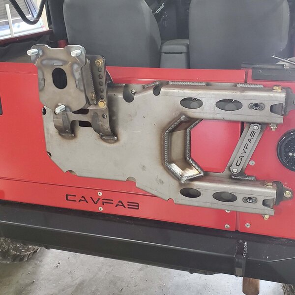 CavFab Elite Series Body Mounted Spare Tire Carrier (TJ / LJ